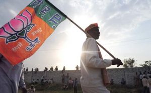 bjp-mla-from-madhya-pradesh-sitaram-adivasi-lives-in-raw-house-mplive.co.in