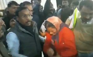 minister-pushed-the-woman-in-madhya-pradesh-mplive