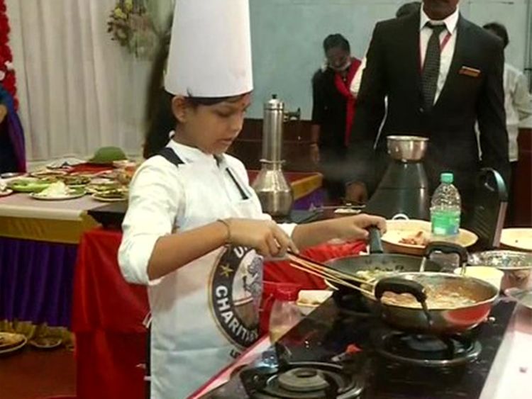 tamilnadu-girl-entered-unico-book-of-world-records-mplive