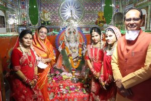 shivraj-singh-chauhan-communicate-girls