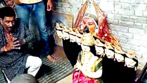 worships-ravana-every-day